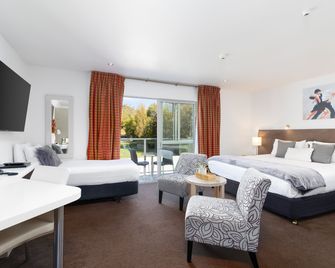 Century Park - Nelson - Bedroom