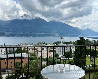 E-Rooms Minusio - Locarno - Balcony