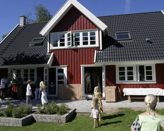 Large spacious vacation home close to the ocean and Louisiana Museum - Humlebæk - Building