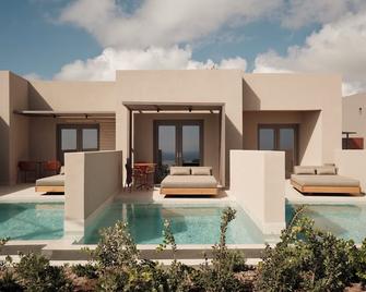 Enarma Suites & Spa Wellness Retreat - Megalochori - Pool