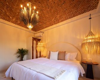 Holt Hotel Del Pueblito - סן מיגל דה איינדה - חדר שינה