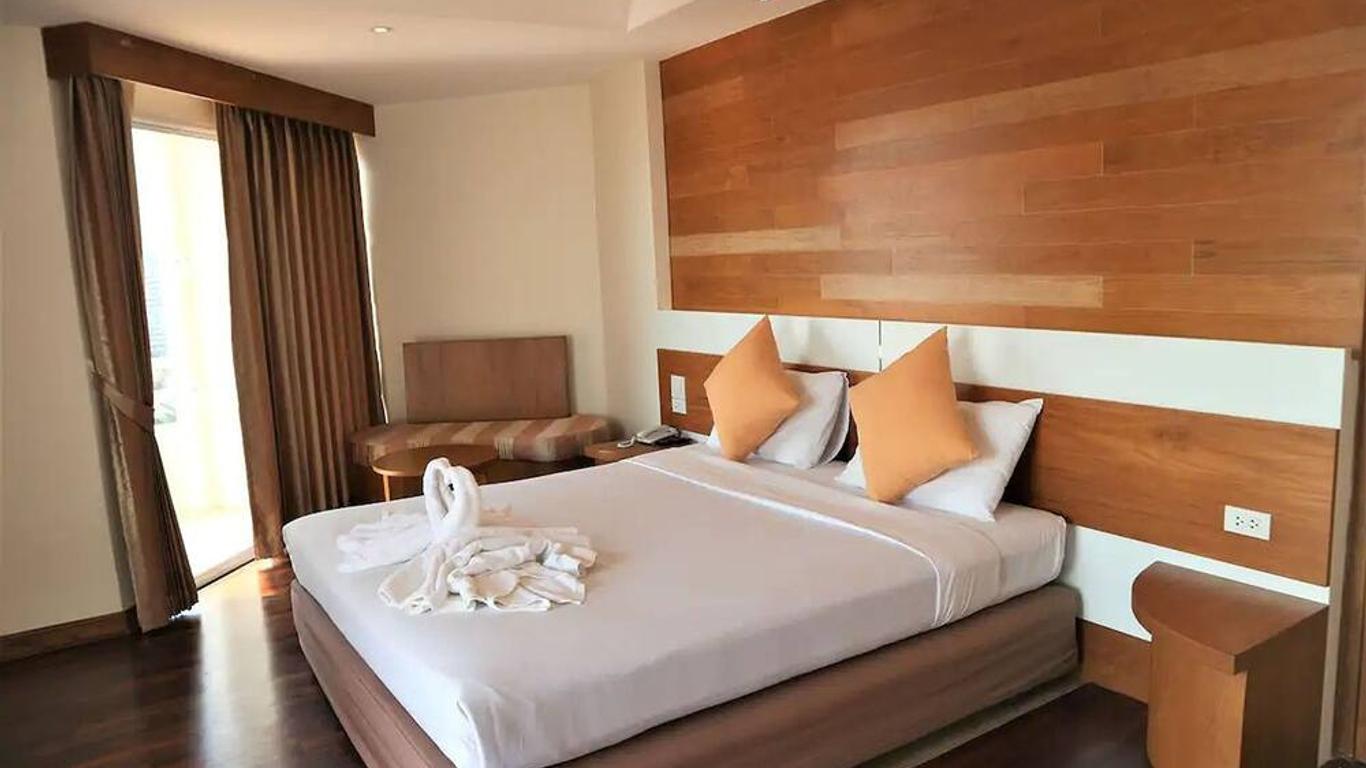 ويلكم جومتين بيتش هوتل