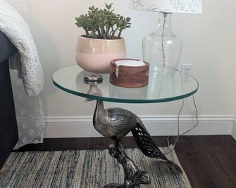 Tranquil Getaway Cottage in Charming, Be - Bethel - Room amenity