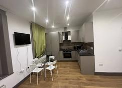 Anerly Road - London - Kitchen