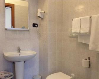 Hotel Ricci - Genoa - Bathroom