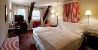 Romantik Hotel Hof zur Linde - Münster - Yatak Odası