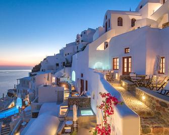 Oia Mare Villas - אויה - בניין