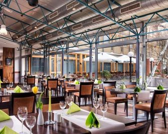 Braunschweig Seminarius Hotel by Belvilla Studio - Brunszwik - Restauracja