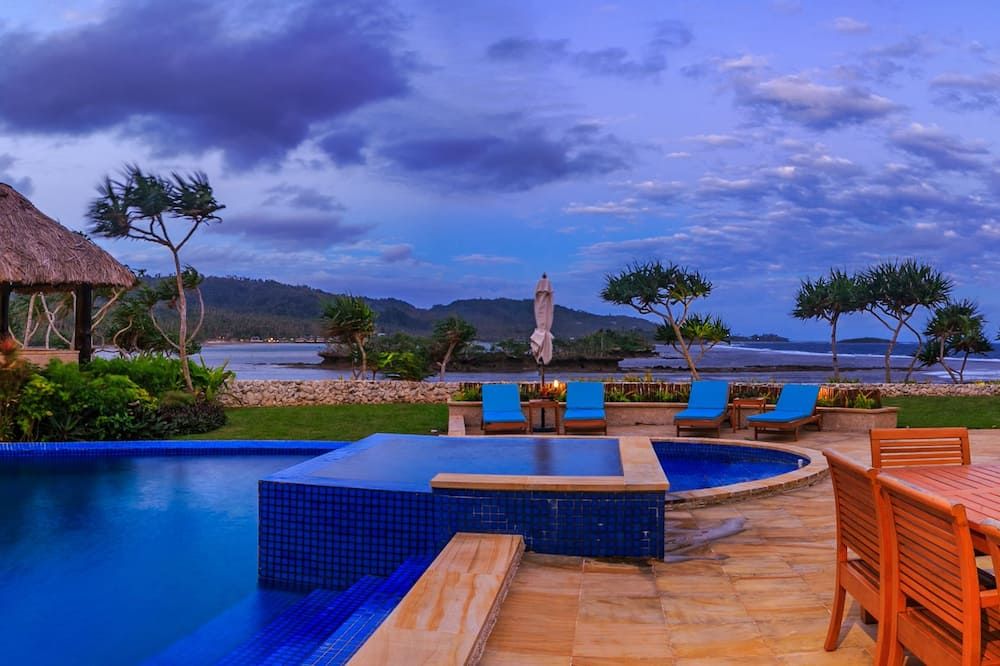 Wavi Island Villas - סאבוסאבו - בריכה