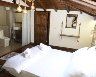 Anhel Hotel - Berat - Habitación