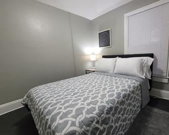 Two Bedroom Home In Beautiful Downtown Lakeland - Lakeland - Habitación