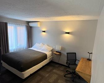 Hôtel Althéa Val-D'Or - Val-d'Or - Bedroom