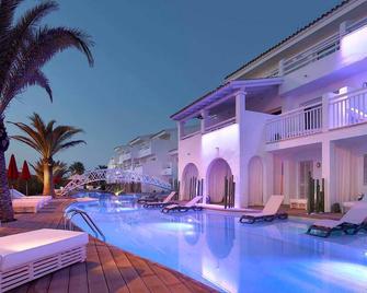 The Unexpected Ibiza Hotel - Adults Only - Ushuaia Club Included - Platja d'en Bossa - Pool