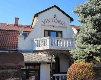 Hotel Viktória - Balatonalmádi - Building