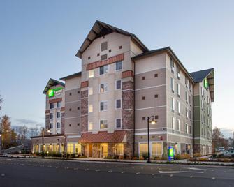 Holiday Inn Express & Suites Seattle South - Tukwila - Tukwila - Rakennus