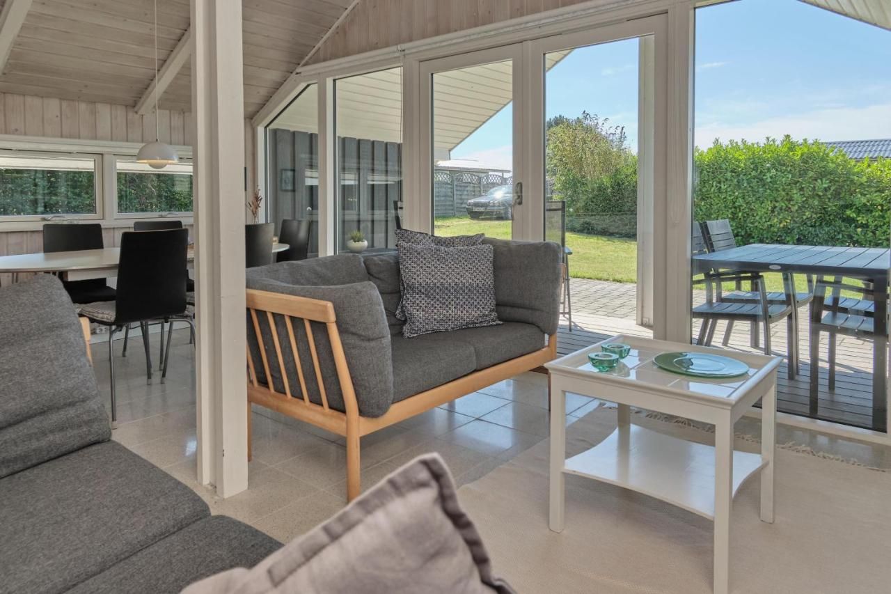 Beautiful Home In Rønde With 3 Bedrooms And Wifi – Rønde