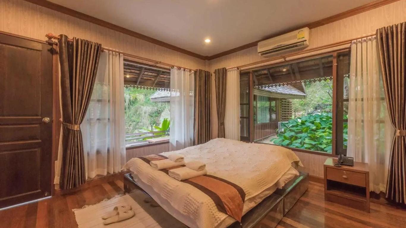 J Valley Resort