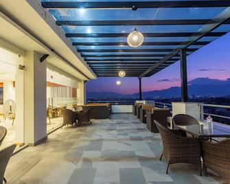 Mandala Norling Lords Prime Kathmandu - Kathmandu - Balkon