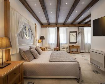 Villa Cavalieri Country Hotel - Pula - Bedroom