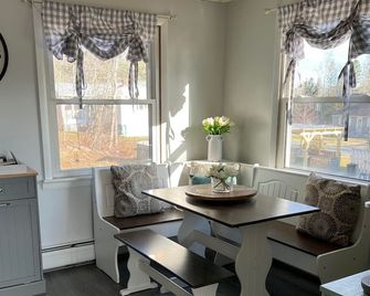 3-Bedroom w/Attached Garage - Baileyville - Dining room