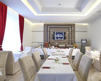 Hotel Theater - Belgrado - Restaurante
