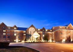Best Western Plus Concordville Hotel - Glen Mills - Building