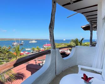 Hotel Angermeyer Waterfront Inn - Puerto Ayora - Balcony