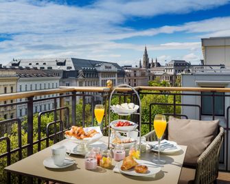 Hilton Vienna Plaza - Viena - Balcón