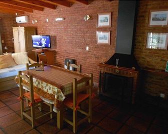 Cabañas Casa Alpina - Tandil - Dining room