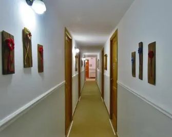 Los 3 Mosqueteros - Villa La Angostura - Lorong