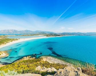 Appartamenti Le Fontane con piscina - Villasimius - Strand