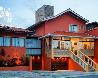 Hotel Acoriano - Penha - Building