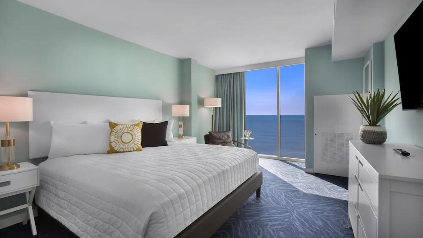 Crown Reef Beach Resort and Waterpark