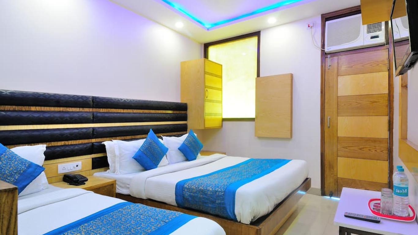 Hotel lahorimal Deluxe Paharganj