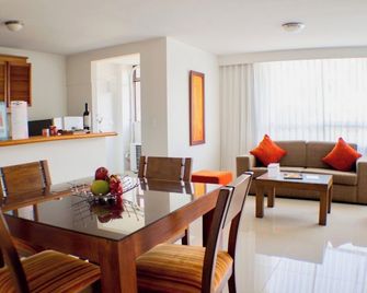 Portal del Rodeo ApartaHotel - Arkadia Mall - Medellín
