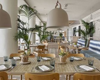 Me Sitges Terramar - Sitges - Restaurant