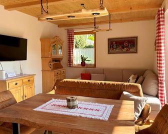 Ski-To-Door Sonnwiese - Bad Kleinkirchheim - Living room