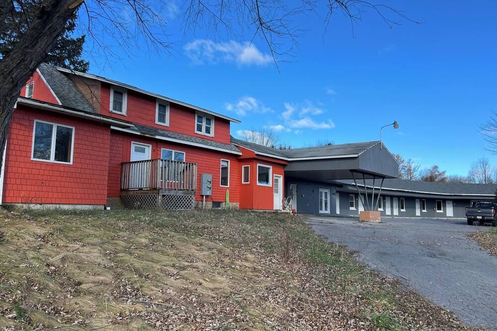 Charming motel rooms in nice Watertown NY - Watertown - Budova