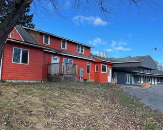 Charming motel rooms in nice Watertown NY - Watertown - Budova