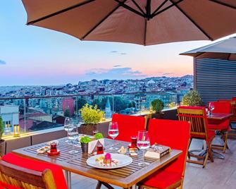 فندق آرتس حربية - درجة خاصة - اسطنبول - شرفة