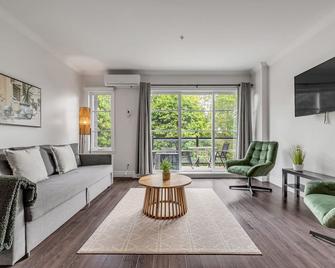 Initial - Escapade - Chutes-Montmorency - Boischatel - Obývací pokoj