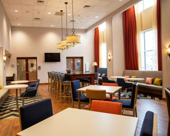 Hampton Inn & Suites Jacksonville - Jacksonville - Restaurante