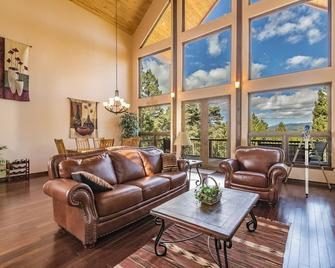 Located in Angel Fire NM - Map is WRONG call for details 575 377 6651 - Edgewood - Sala de estar