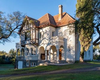 Scratch House hotel boutique - Villa Allende - Building