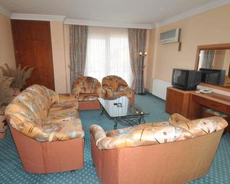 Hotel Villa Lycus - Karahayit - Huiskamer