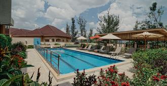 Heaven Restaurant & Boutique Hotel - Kigali - Uima-allas