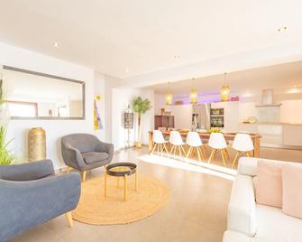 Mimar Altea Remedi Urban - Altea - Front desk