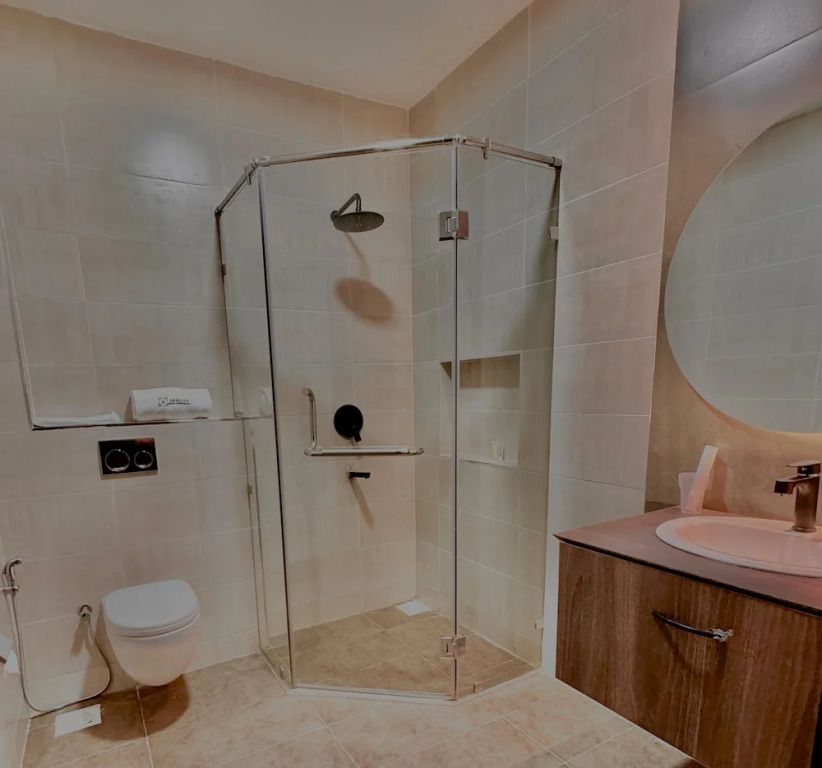 The Ivory Hotel thumbnail 2