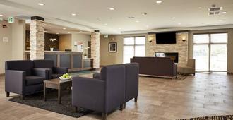 Quality Inn & Suites - Kingston - Lobby