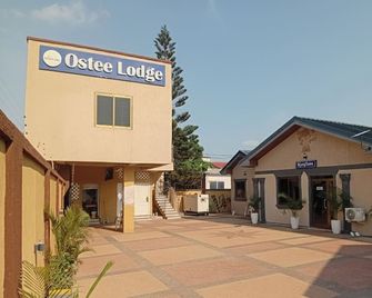 Ostee Lodge - Aburi - Edificio